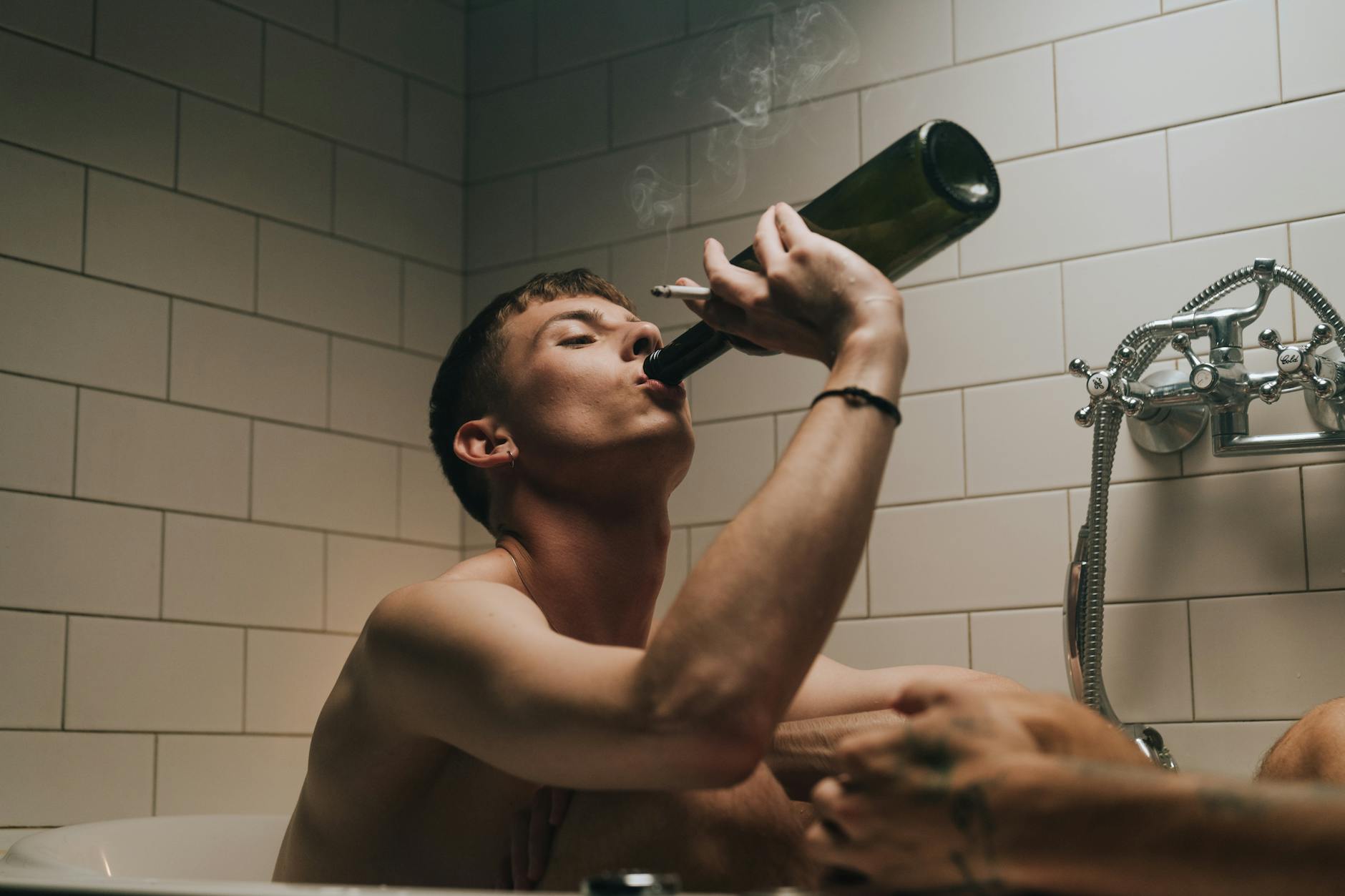 욕실 타일 줄눈 셀프 보수 키트 사용법 및 지속 시간